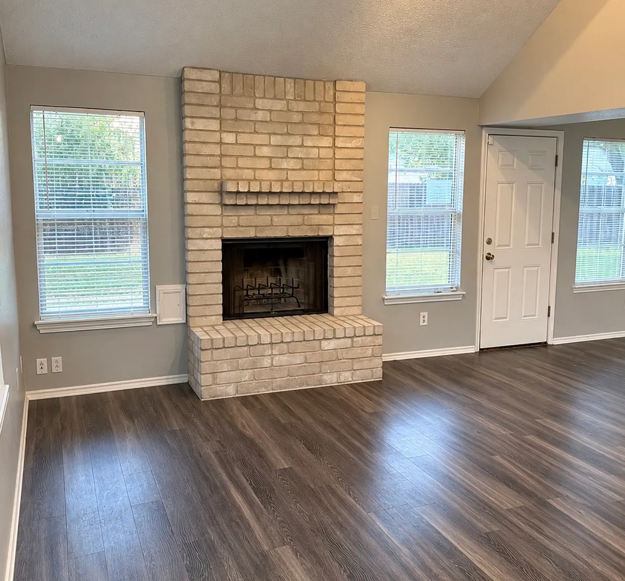 3 bed, 1575 sqft, $1,700 — Photo 3