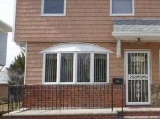 15-42 150th Pl, Whitestone, NY 11357