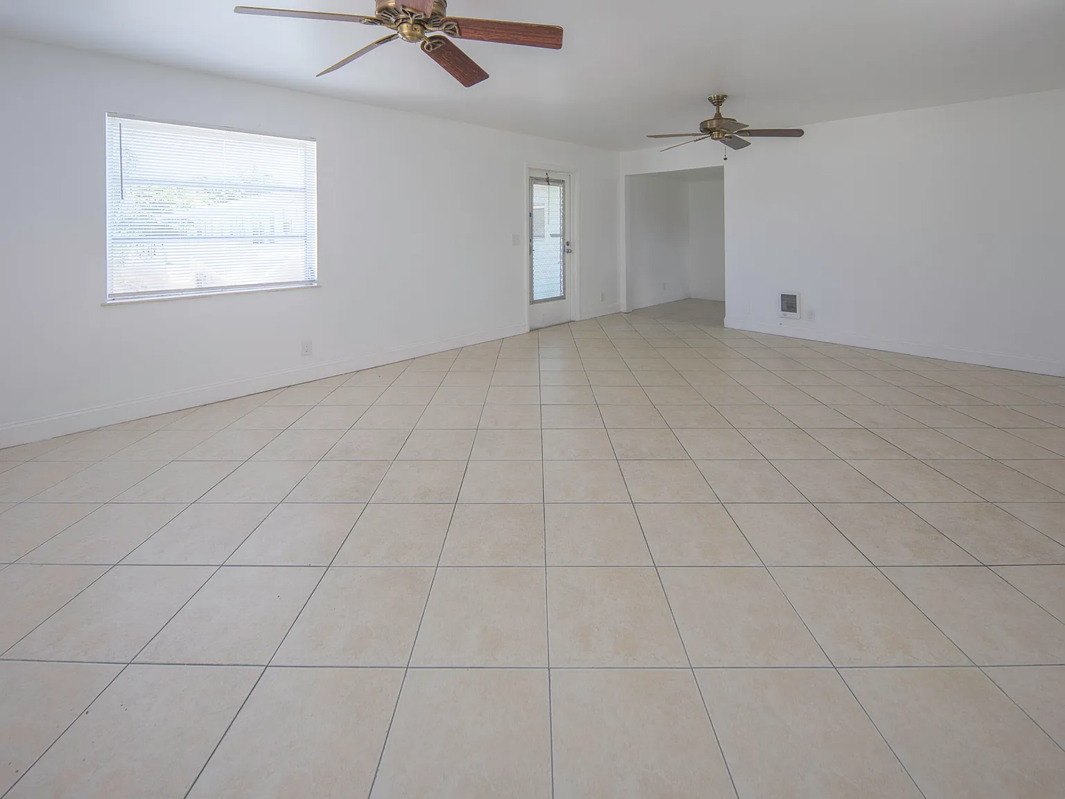 1 bed, 1.0 bath, 675 sqft, $1,675 — Photo 3