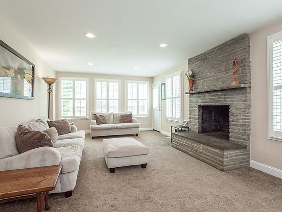 3rd image of 2349 Belleview Ave