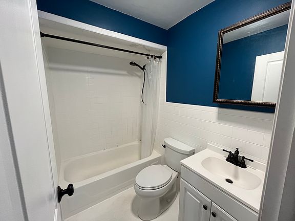 3rd image of 92 Mozart St APT A