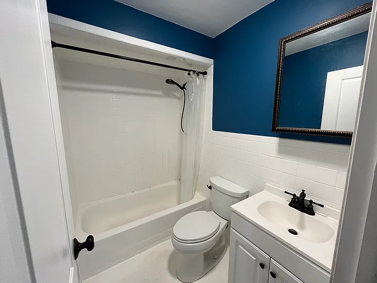 92 Mozart St #A — Photo 3