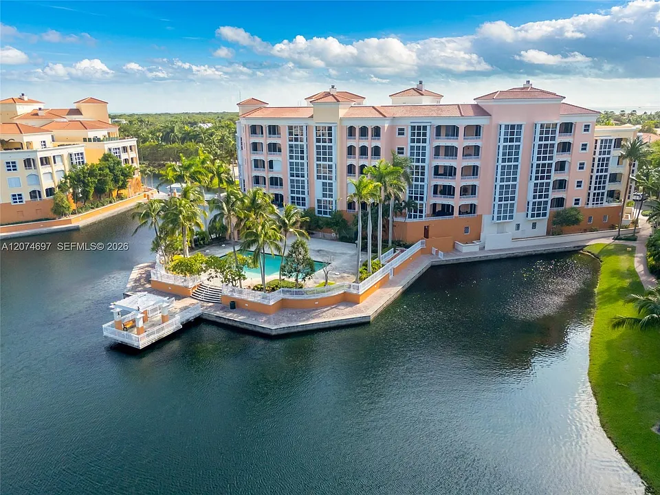 737 Crandon Blvd #Penthouse 1