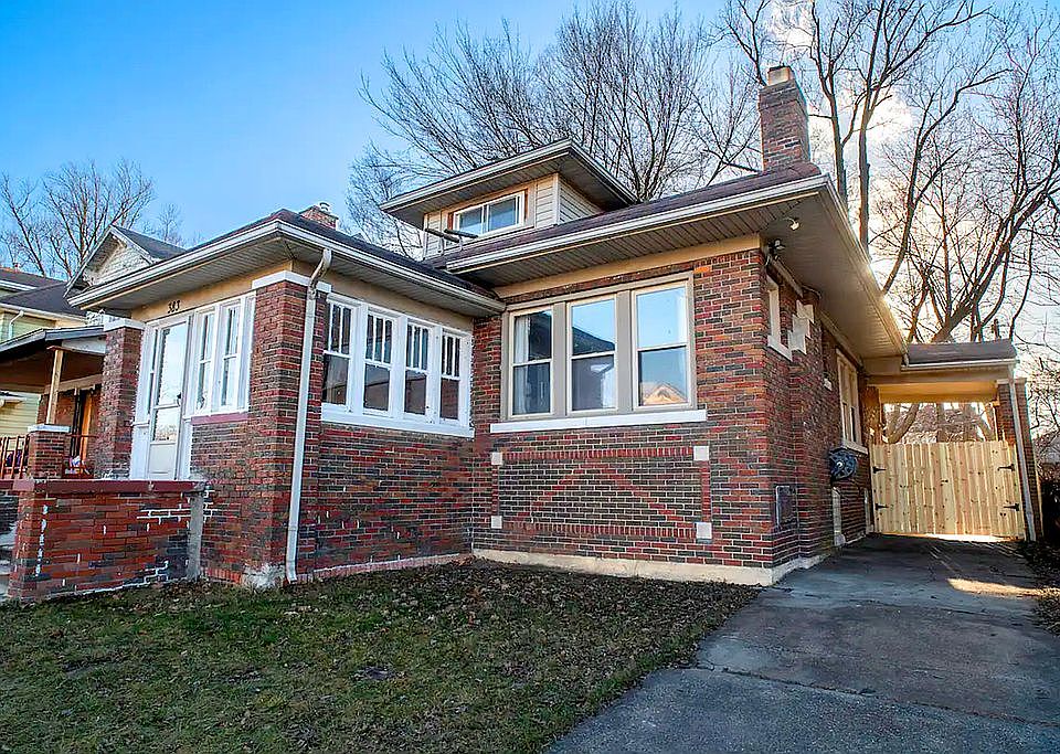 1st image of 383 Chalmers St