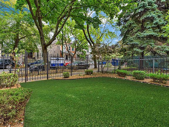 4th image of 1346 N Hoyne Ave APT 101