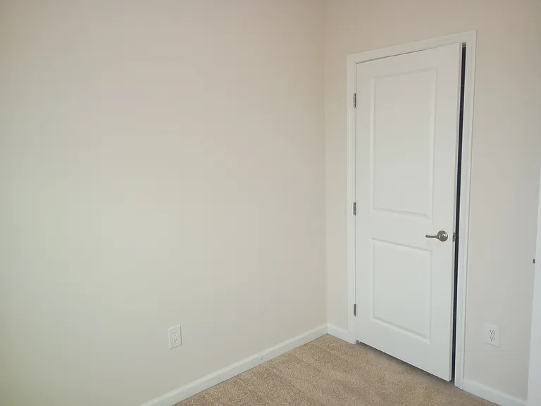 3560 Fort Lincoln Dr NE — Photo 5