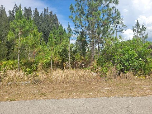 3rd image of 2601 E 10TH STREET LOT 12