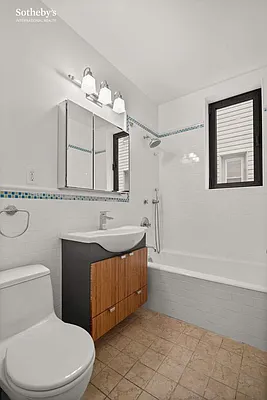 Rented by Sotheby's International Realty | media 25