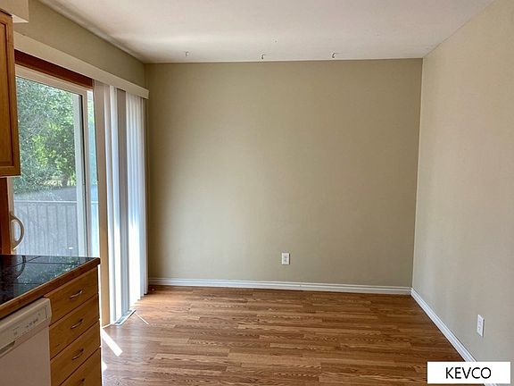 5th image of 308 Briarwood Rd