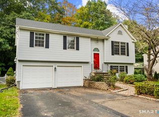 315 Kenwood Avenue, Hamden, CT 06518