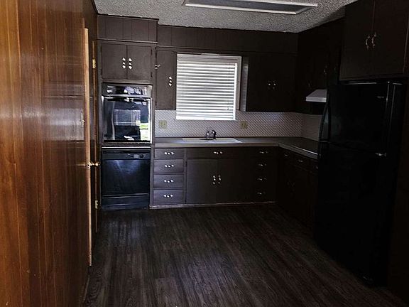 4th image of 1812 Gerry Dr
