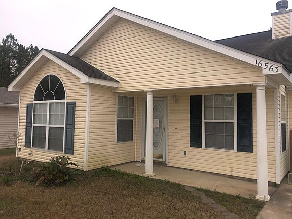 2nd image of 16563 Heatherwood Dr