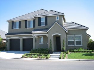 1719 N Piccadilly Ln, Clovis, CA