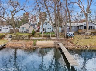9590 Round Lake Blvd, White Lake, MI