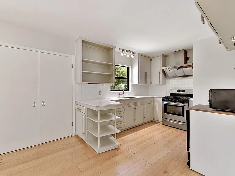 4702 Philco Dr — Photo 6
