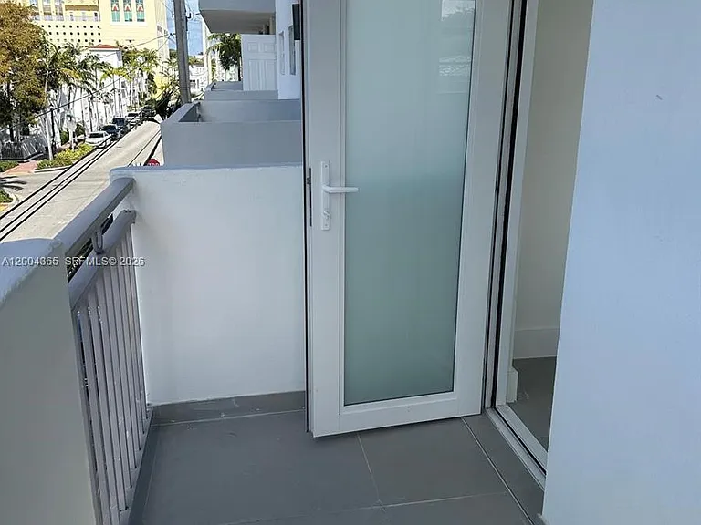 360 Meridian Ave #3E — Photo 6