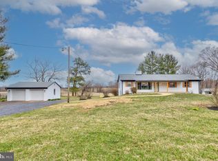 34358 Bloomfield Rd, Bluemont, VA 20135