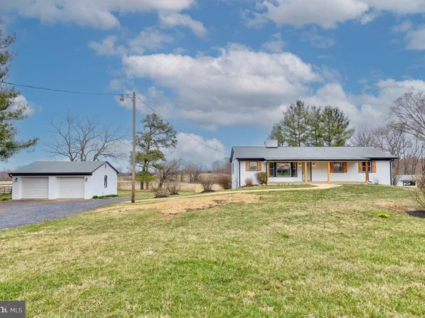 34358 Bloomfield Rd, Bluemont, VA 20135