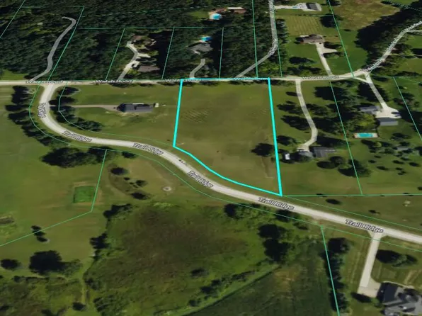 8562 Trail Rdg, Dexter, MI 48130