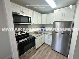 2910 Pierce St #P105, Hollywood, FL 33020