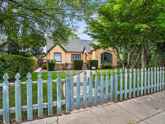 2nd image of 805 W Noble Avenue