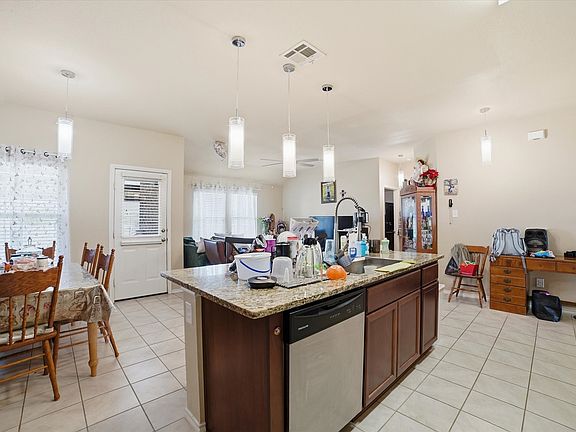 4th image of 2126 Rubin Rd