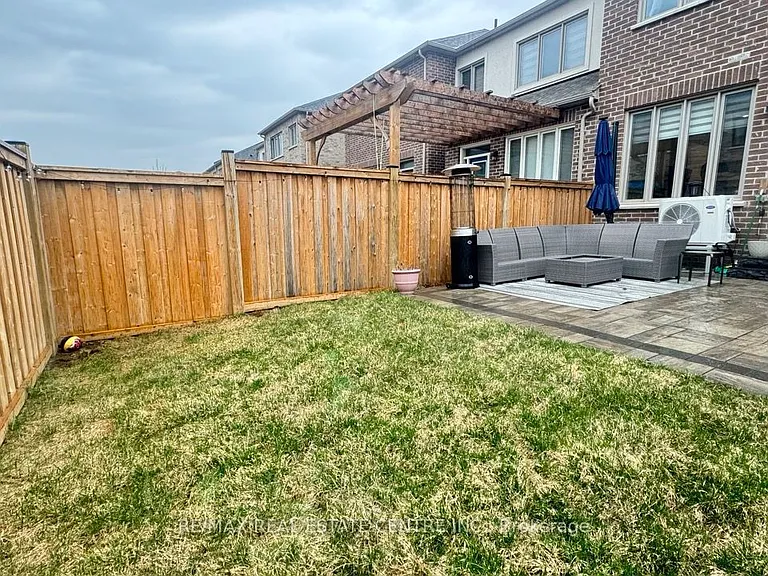 31 Brushwood Dr — Photo 49