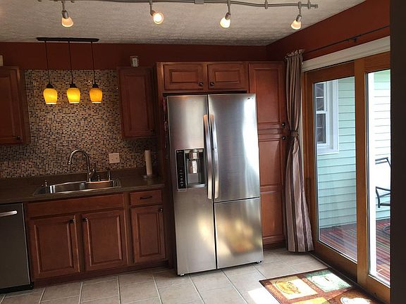 5th image of 2281 Rainbow Dr NE