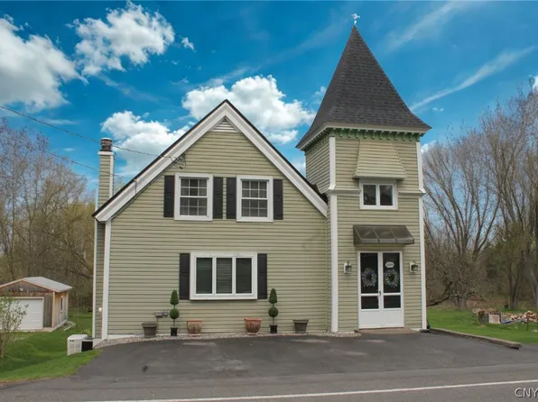 1845 Whiting Rd, Memphis, NY 13112