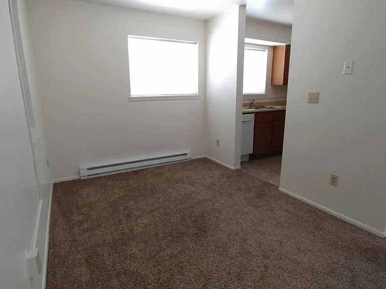 921 SE Klemgard St #D1 — Photo 3
