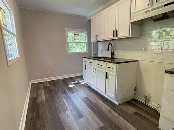 4th image of 2490 Azelda St