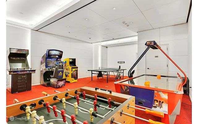 Sold by Douglas Elliman | media 29