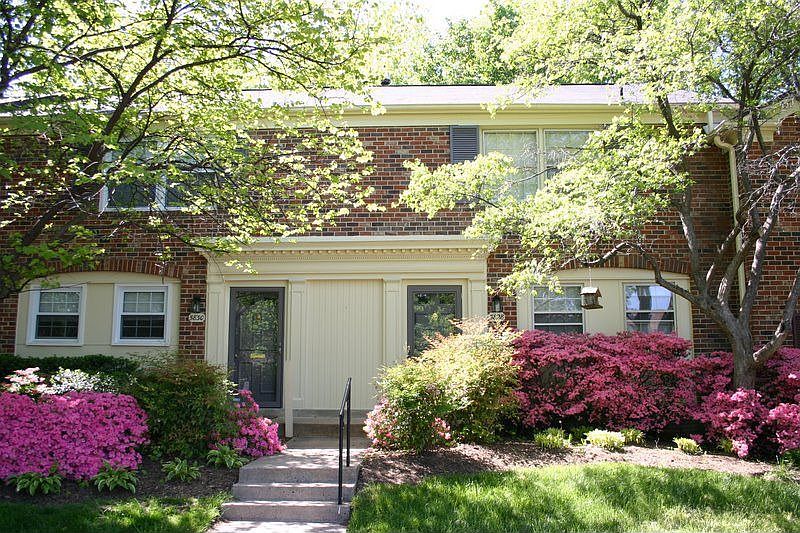 1st image of 5828 Rexford Dr #729