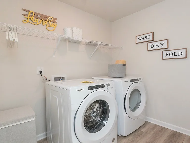 745 Gabby Point — Photo 8