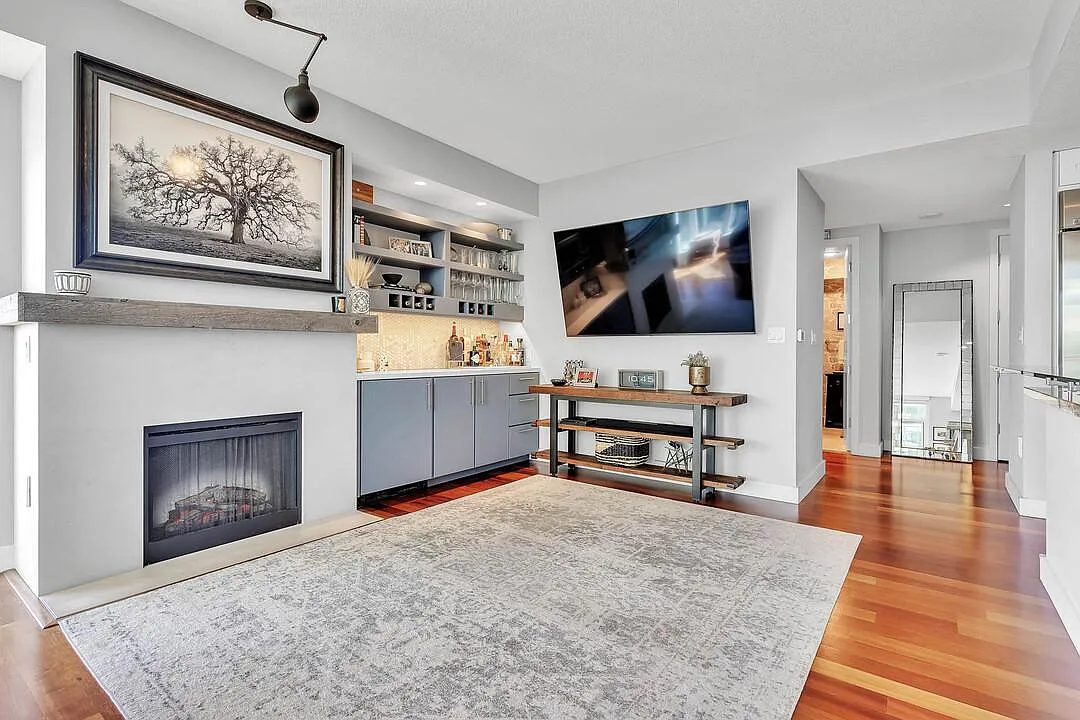 2 bed, 1684 sqft, $7,000 — Photo 4