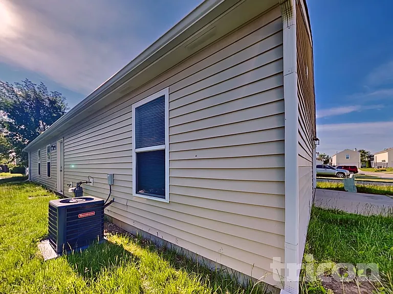 2336 Blackthorn Dr — Photo 15
