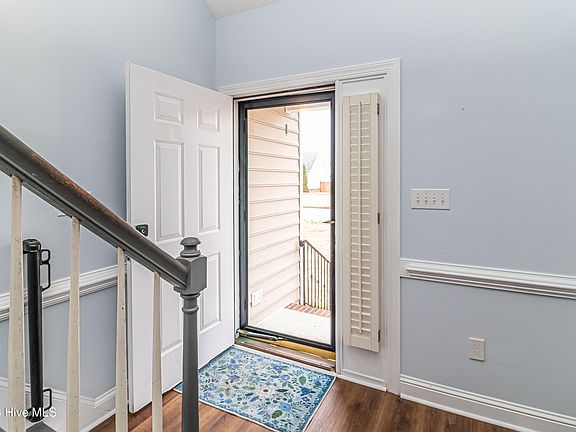 5th image of 4607 Sturbridge Drive NW