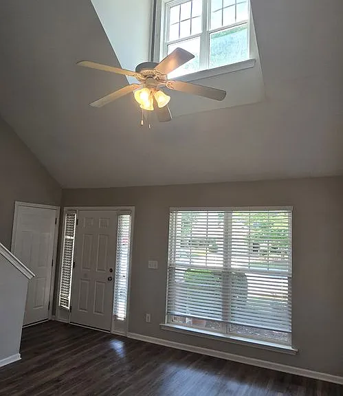 204 Oconee Way — Photo 2