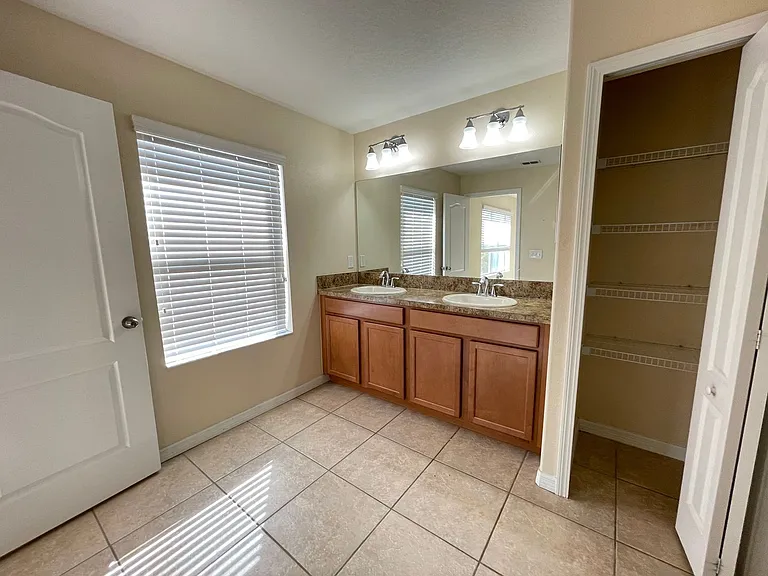 10616 Savannah Plantation Ct — Photo 10