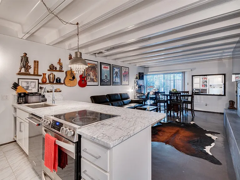 2711 Hood St #A — Photo 9