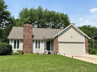 210 N Huntsman Blvd, Raymore, MO 64083