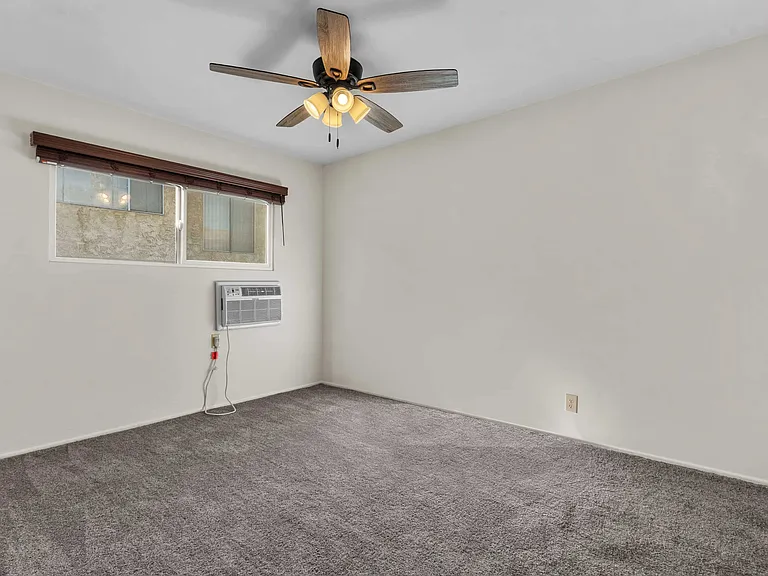 4460 Ensign Ave. — Photo 7