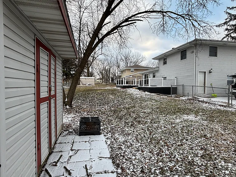 955 Crestview Ct — Photo 29