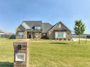 1230 Acclivis Ct, Newcastle, OK 73065