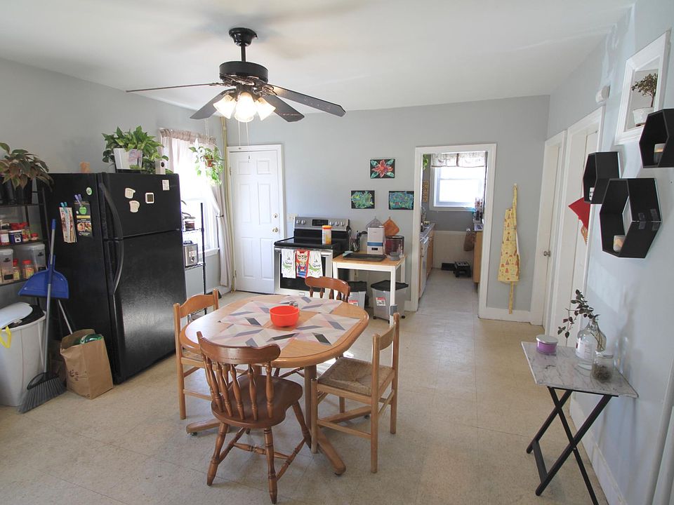 1st image of 127 De Pasquale Ave #4