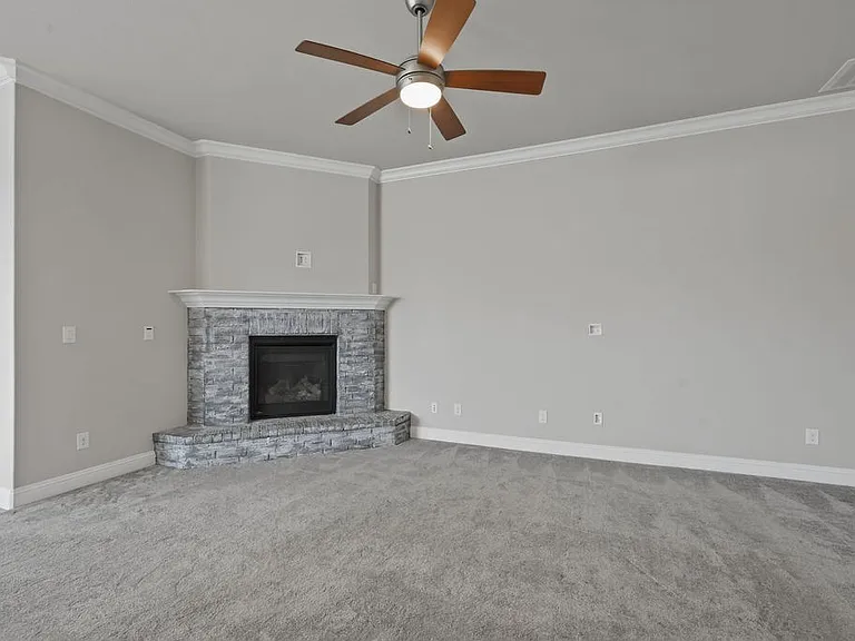 6801 Baron Dr — Photo 28