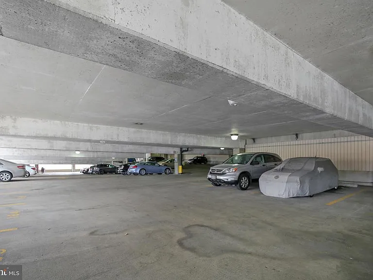 2465 Army Navy Dr #104 — Photo 47