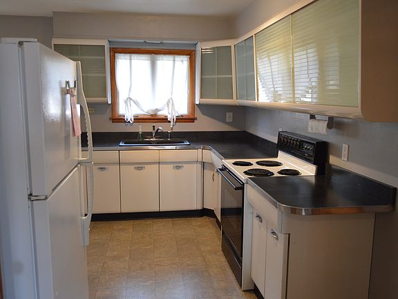5th image of 1515 E Ave