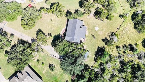 3rd image of 125 Kyle Ln