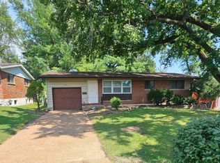 10232 Viscount Dr, Saint Louis, MO 63136